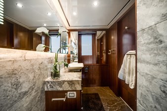 2018 OCEAN ALEXANDER 100 MY - photo 61