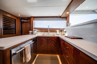 2018 OCEAN ALEXANDER 100 MY - photo 83