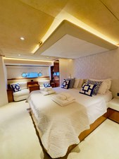 2002 FERRETTI 760 - photo 5