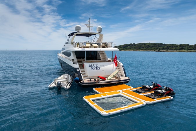 2009 PRINCESS YACHTS Princess 95