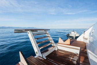 2009 PRINCESS YACHTS Princess 95 - photo 25