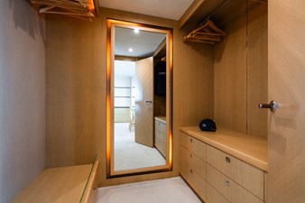 2009 PRINCESS YACHTS Princess 95 - photo 16
