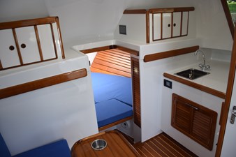 1962 BERTRAM 31 Express Cruiser - photo 8