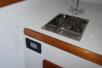 1962 BERTRAM 31 Express Cruiser - photo 51