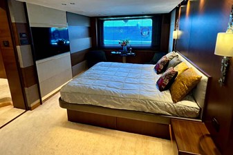 2017 PRINCESS YACHTS Princess 82MY - photo 18