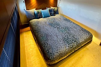 2017 PRINCESS YACHTS Princess 82MY - photo 20