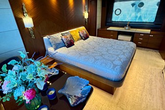 2017 PRINCESS YACHTS Princess 82MY - photo 17