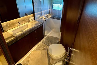 2017 PRINCESS YACHTS Princess 82MY - photo 26