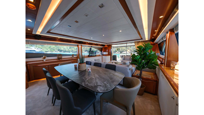 2006 FERRETTI YACHTS 881 - photo 3