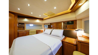 2006 FERRETTI YACHTS 881 - photo 11