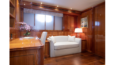 2005 PALMER JOHNSON Raised Pilothouse - photo 26