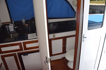 1976 BERTRAM Flybridge Cruiser - photo 26