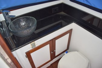 1976 BERTRAM Flybridge Cruiser - photo 27