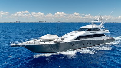 1998 TRINITY YACHTS 144 Sport Fisherman - photo 1