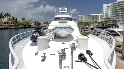 1998 TRINITY YACHTS 144 Sport Fisherman - photo 22