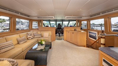1998 TRINITY YACHTS 144 Sport Fisherman - photo 47