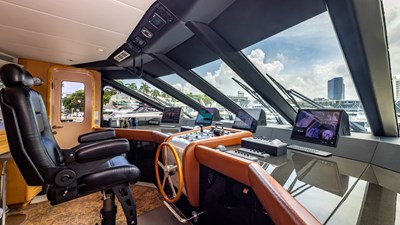1998 TRINITY YACHTS 144 Sport Fisherman - photo 49