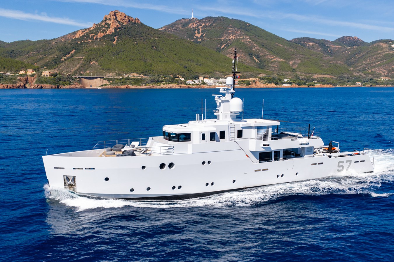 2016 TANSU YACHTS Expedition or Explorer — photograph 5