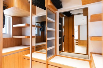 2025 FERRETTI 670 - photo 17