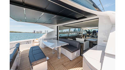 2017 PERSHING 82 VHP - photo 9
