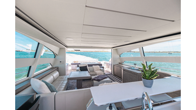 2017 PERSHING 82 VHP - photo 11