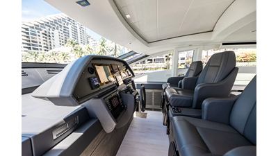 2017 PERSHING 82 VHP - photo 16
