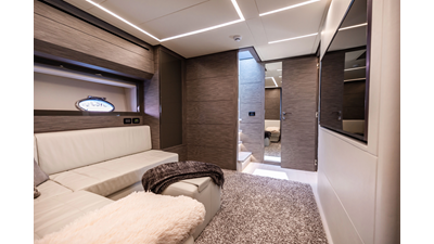 2017 PERSHING 82 VHP - photo 26