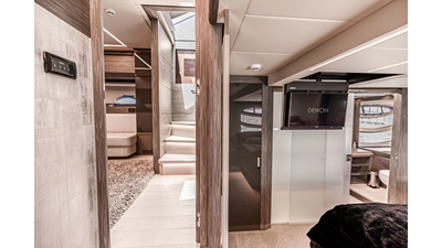 2017 PERSHING 82 VHP - photo 27