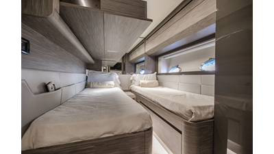 2017 PERSHING 82 VHP - photo 36