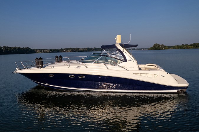 2003 SEA RAY 420 Sundancer yacht for sale