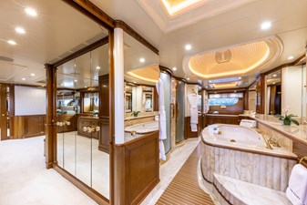 2000 BENETTI YACHTS Golden bay series - photo 22