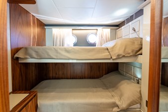 2019 ABSOLUTE 64 Fly - photo 8