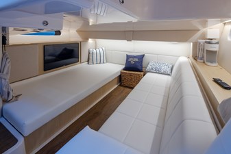 2024 REGAL 36 Grand Coupe - photo 9
