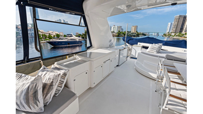 2006 FERRETTI YACHTS 830 - photo 24