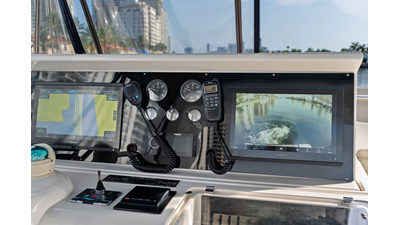 2006 FERRETTI YACHTS 830 - photo 29