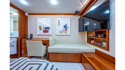 2006 FERRETTI YACHTS 830 - photo 49