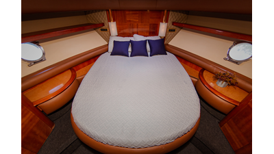 2004 AZIMUT YACHTS 55E - photo 9