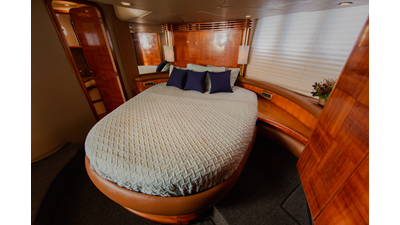 2004 AZIMUT YACHTS 55E - photo 21