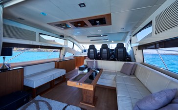 2010 SUNSEEKER Predator 64 - photo 9