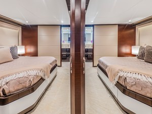 2024 OCEAN ALEXANDER 28E - photo 40