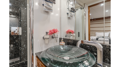 2011 SUNSEEKER 88 Yacht - photo 75
