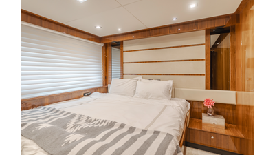 2011 SUNSEEKER 88 Yacht - photo 79