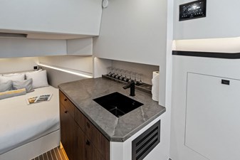 2024 VANQUISH YACHTS VQ55 - photo 17