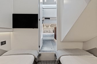 2024 VANQUISH YACHTS VQ55 - photo 22