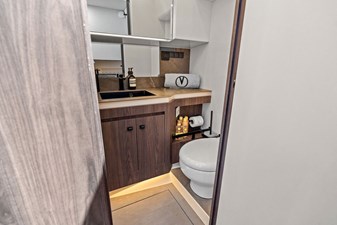 2024 VANQUISH YACHTS VQ55 - photo 23