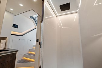 2024 VANQUISH YACHTS VQ55 - photo 25