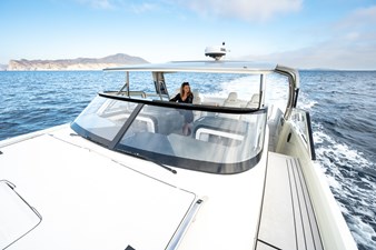 2027 YOT POWER CATAMARANS YOT 36 - photo 28