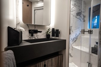 2024 ASTILLEROS ASTONDOA 66 Flybridge - photo 80