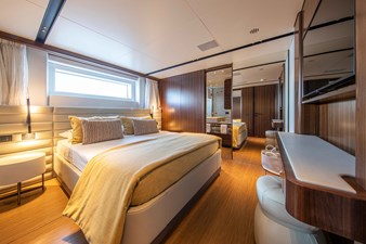 2025 BENETTI YACHTS B.Yond 37M - photo 19