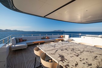 2025 BENETTI YACHTS B.Yond 37M - photo 31